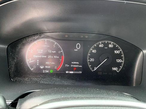 Used 2025 Honda CR-V EX image 12