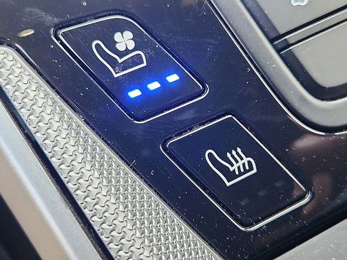 Certified 2025 Porsche 911 Carrera image 20