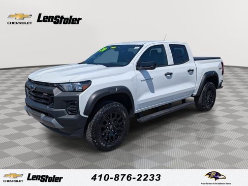 Used 2024 Chevrolet Colorado Trail Boss w/ Technology Package image 1