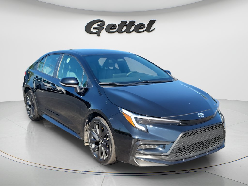 Used 2024 Toyota Corolla SE FWD image 3