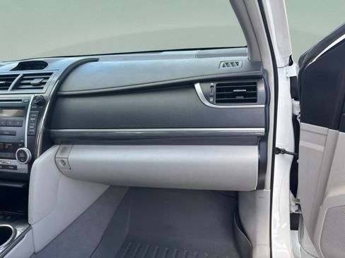 Used 2012 Toyota Camry LE FWD image 26