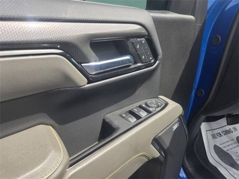 Used 2024 Chevrolet Silverado 1500 ZR2 image 19