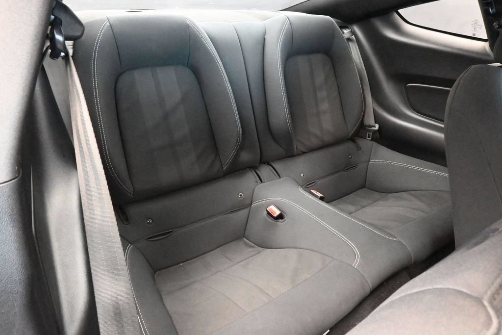 Used 2019 Ford Mustang Coupe w/ Black Accent Package RWD image 33