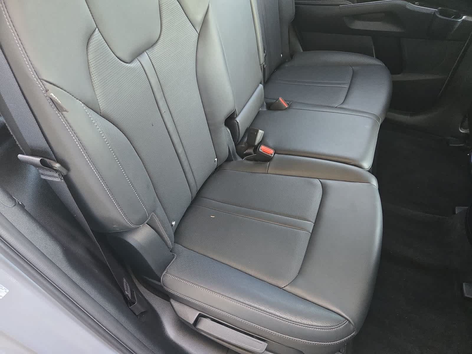 Used 2024 Kia Sorento S w/ Panoramic Sunroof Package FWD image 21