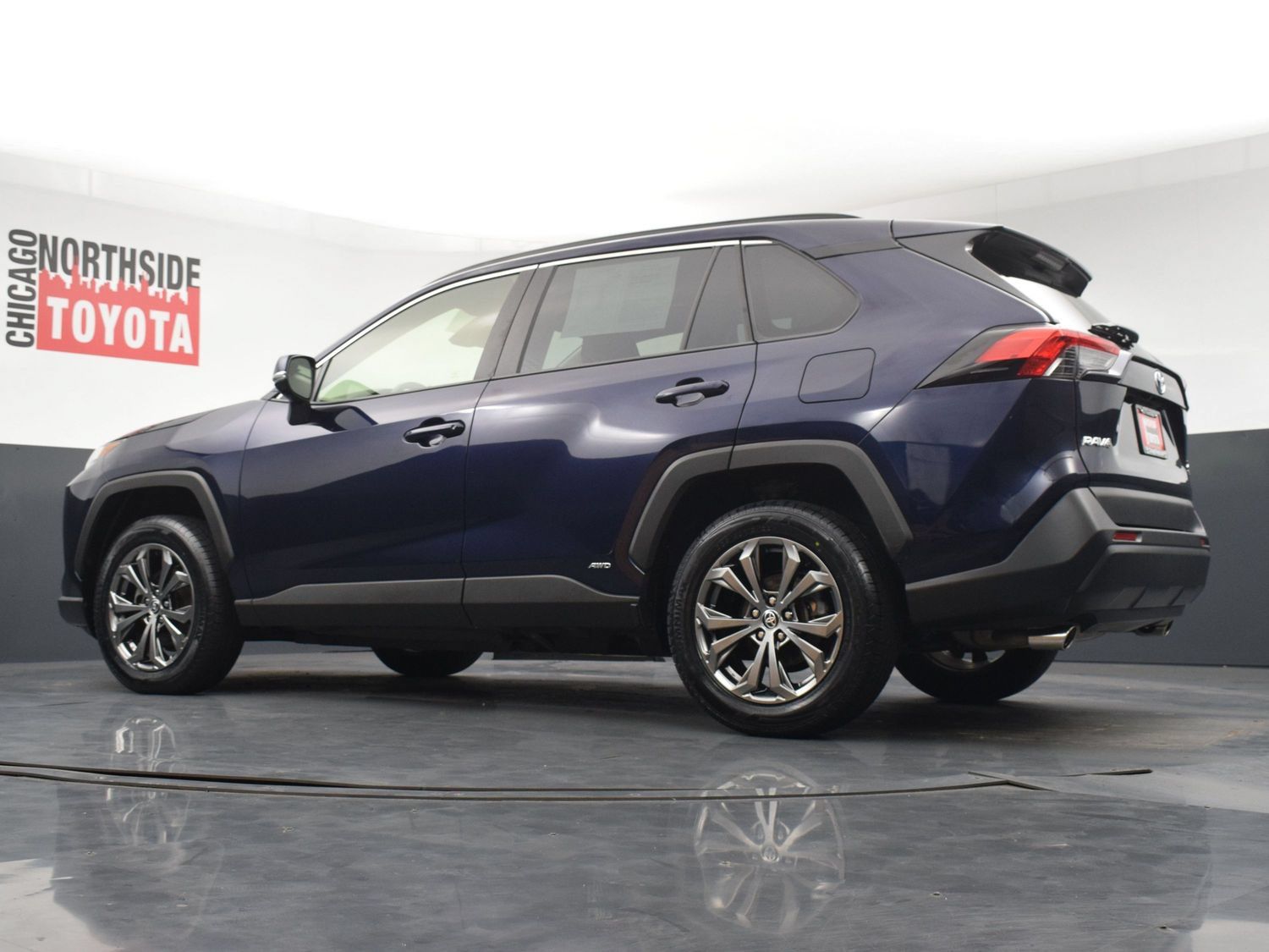 Used 2023 Toyota RAV4 XLE Premium AWD/4WD image 29