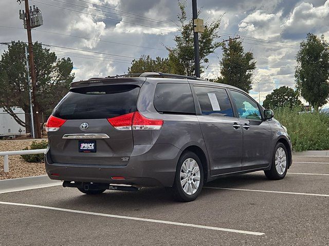 Used 2011 Toyota Sienna Limited w/ Premium Pkg AWD/4WD image 5