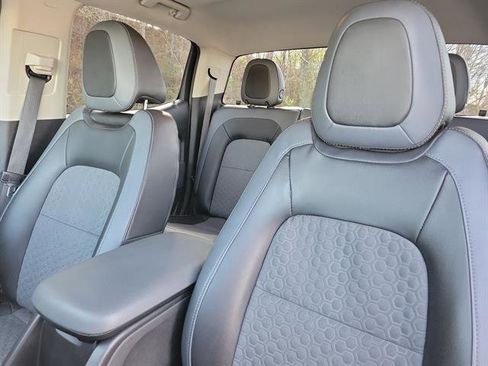 Used 2015 Chevrolet Colorado Z71 image 5