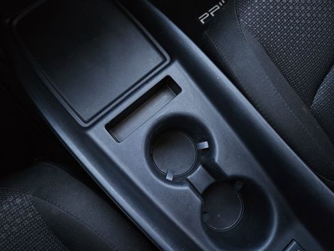 Used 2019 Toyota Prius LE image 19