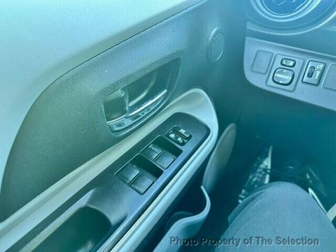 Used 2014 Toyota Prius C Two image 27