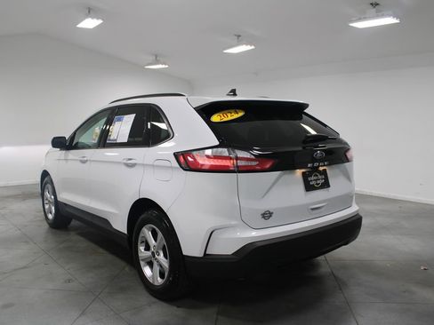 Used 2024 Ford Edge SE image 7