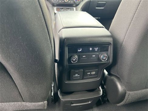 Certified 2023 GMC Acadia SLE w/ Driver Convenience Package image 20