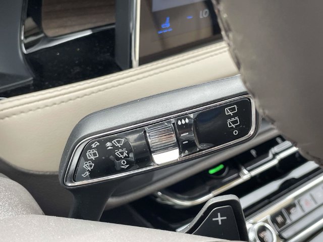 Used 2024 Lincoln Corsair Grand Touring w/ Equipment Group 301A AWD/4WD image 30