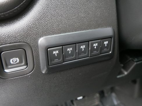 Used 2022 Chevrolet Silverado 3500 LT w/ Convenience Package AWD/4WD image 20