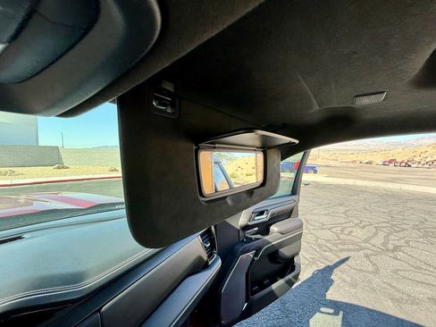 Used 2022 GMC Sierra 1500 AT4X image 48