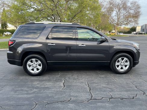 Used 2013 GMC Acadia SLE image 8