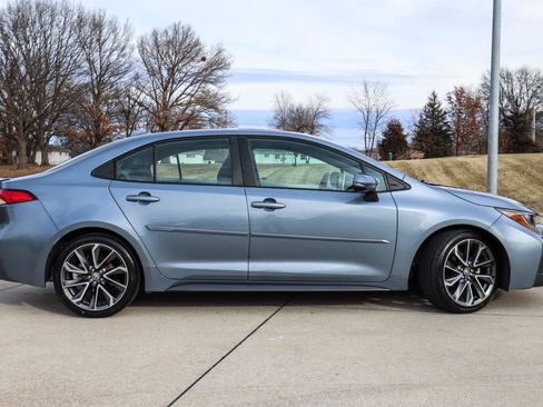 Used 2020 Toyota Corolla SE w/ SE Premium Package image 5