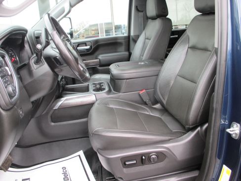 Used 2020 Chevrolet Silverado 2500 LTZ w/ LTZ Premium Package image 18