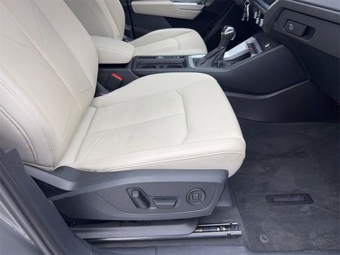 Used 2022 Audi Q3 2.0T Premium Plus image 46