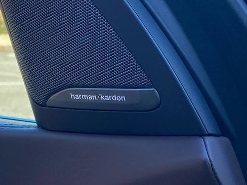 Used 2019 BMW X5 xDrive40i w/ Executive Package image 19