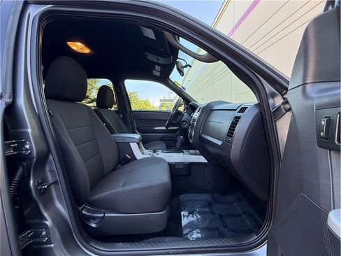 Used 2010 Ford Escape XLT image 15
