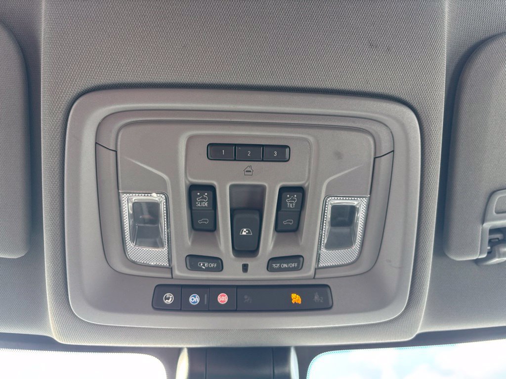 Used 2022 GMC Sierra 2500 Denali w/ Denali Ultimate Package AWD/4WD image 25