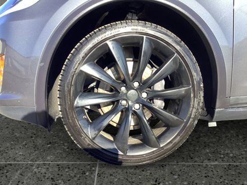 Used 2020 Tesla Model X Long Range image 14
