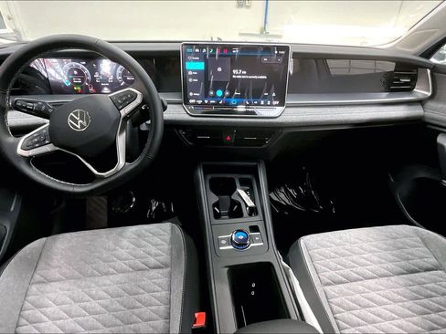 New 2026 Volkswagen Tiguan S image 7