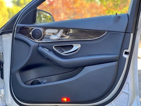 Used 2016 Mercedes-Benz C 300 Sedan image 26