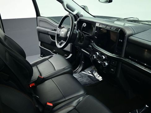 Used 2023 Ford F250 Lariat w/ Sport Appearance Package image 31