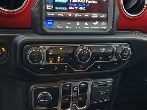 Used 2023 Jeep Wrangler Unlimited Rubicon w/ LED Lighting Group image 27