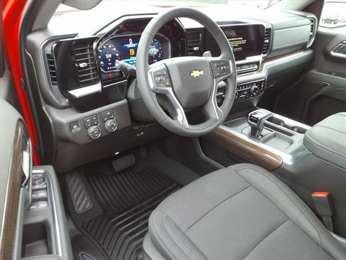 New 2026 Chevrolet Silverado 1500 LT w/ Z71 Off-Road Package image 11