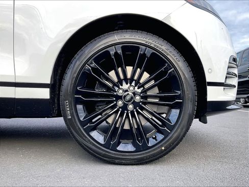 New 2026 Land Rover Range Rover Velar Dynamic SE image 14