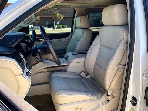 Used 2017 GMC Yukon XL Denali w/ Open Road Package image 11