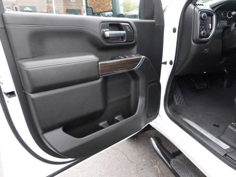 Used 2023 Chevrolet Silverado 2500 LT w/ Snow Plow Prep/Camper Package image 14