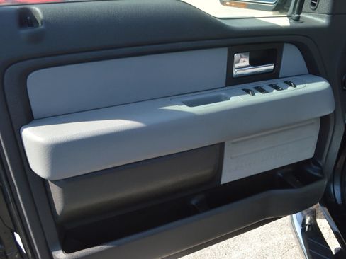 Used 2012 Ford F150 XLT w/ XLT Chrome Pkg AWD/4WD image 12