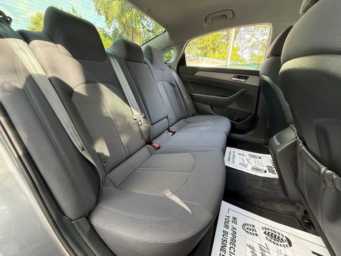 Used 2018 Hyundai Sonata SEL w/ Tech Package 02 image 13