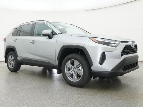 New 2025 Toyota RAV4 XLE image 29