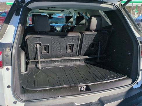 Certified 2021 Chevrolet Traverse RS w/ LPO, Floor Liner Package image 28
