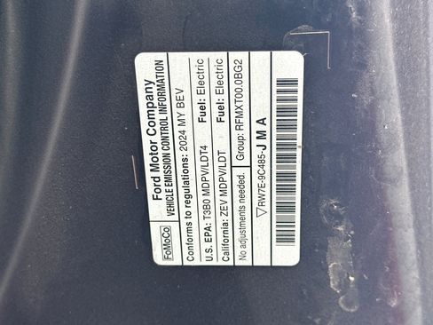 Used 2024 Ford F150 Lightning Flash image 28
