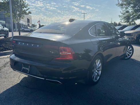 Used 2017 Volvo S90 T6 Momentum w/ Vision Package AWD/4WD image 5
