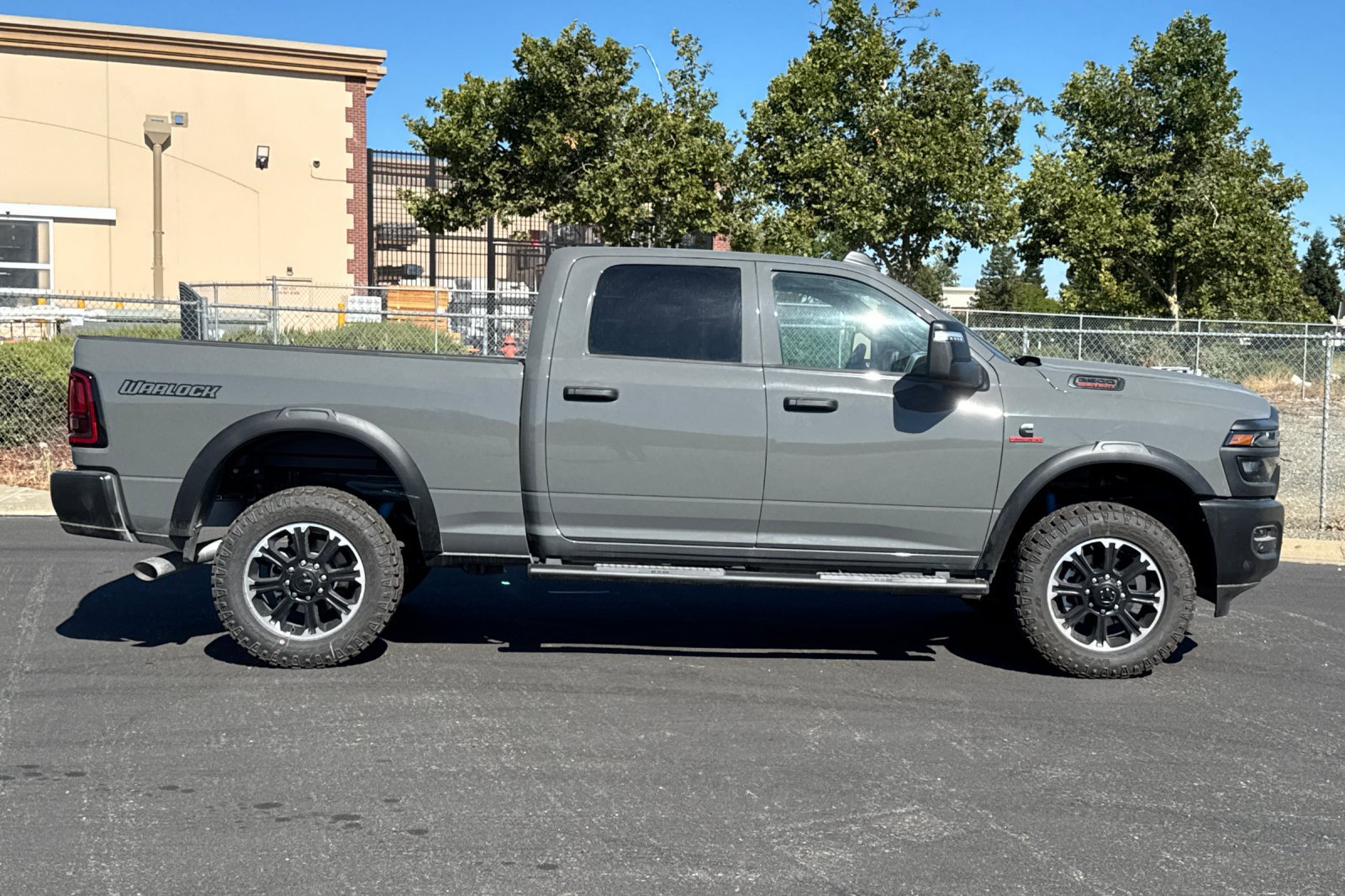 New 2026 RAM 2500 Warlock AWD/4WD image 2