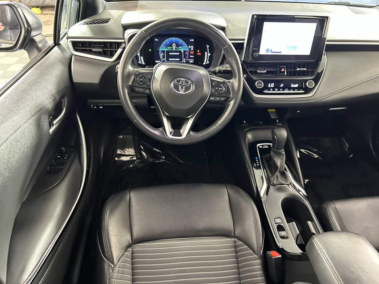 Used 2024 Toyota Corolla XSE FWD image 23