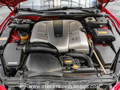 Used 2002 Lexus SC 430 Convertible image 3