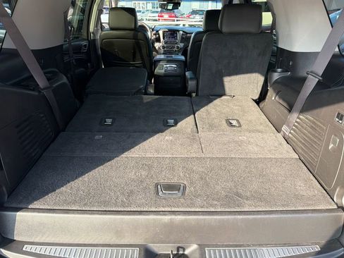 Used 2015 GMC Yukon Denali w/ Premium Package image 34