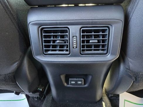 Used 2025 Toyota RAV4 XLE AWD/4WD image 15