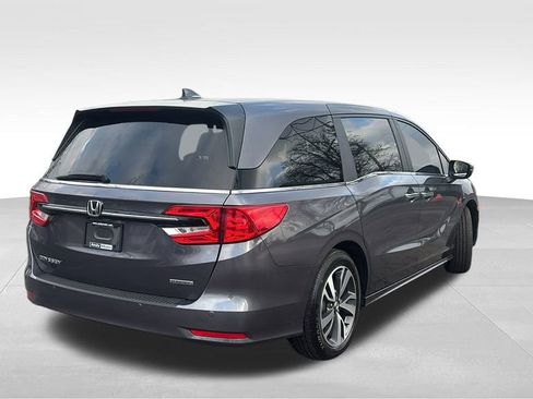 Certified 2024 Honda Odyssey Touring image 7
