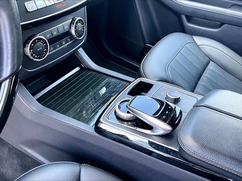 Used 2018 Mercedes-Benz GLE 350 image 16