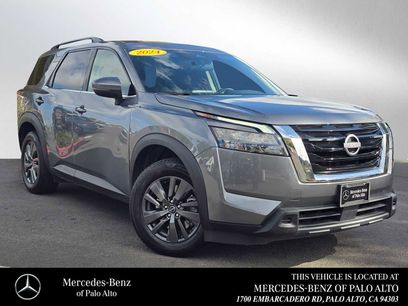 Used 2024 Nissan Pathfinder SV
