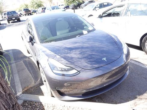 Used 2021 Tesla Model 3 Standard Range Plus RWD image 2