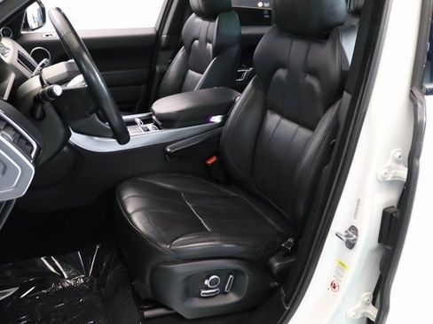 Used 2016 Land Rover Range Rover Sport HSE image 16